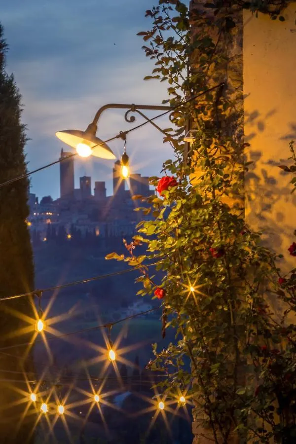 Farm stay Agriturismo Il Segreto Di Pietrafitta Villa San Gimignano Italy